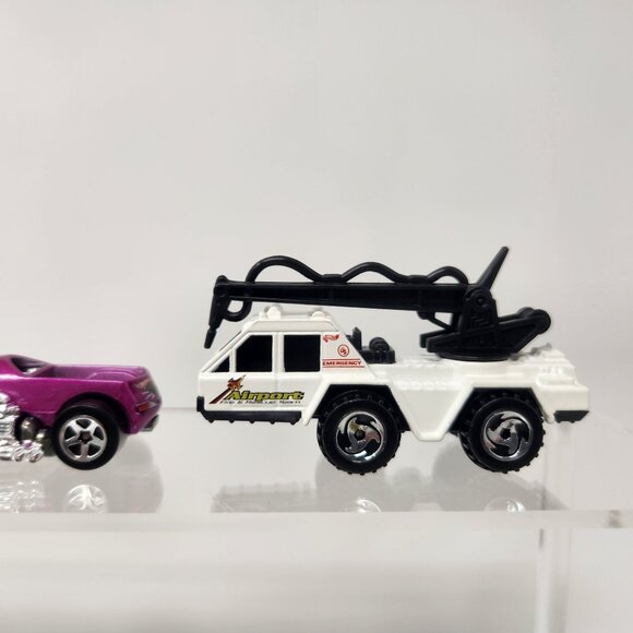 Lot of (9) Hot Wheels Diecast Cars 1998-2002 1/64 (g3) - Picture 5 of 11